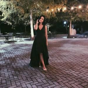 Meet your Posher, Farah